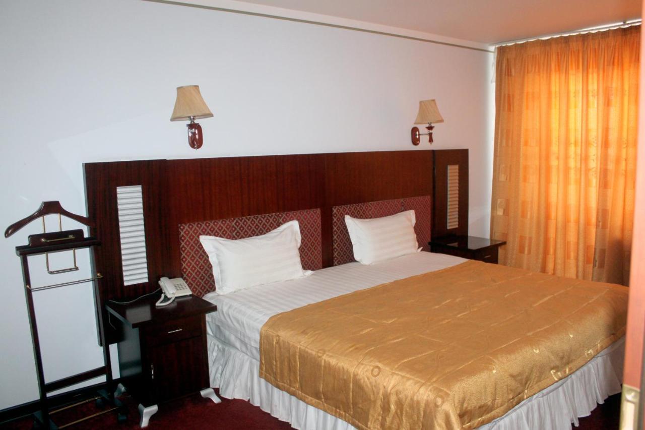 Hotel Grand Bukhara Bagian luar foto