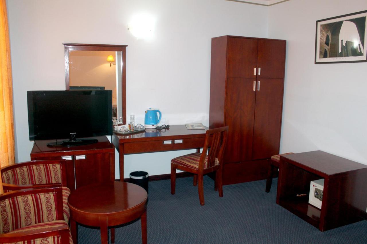 Hotel Grand Bukhara Bagian luar foto