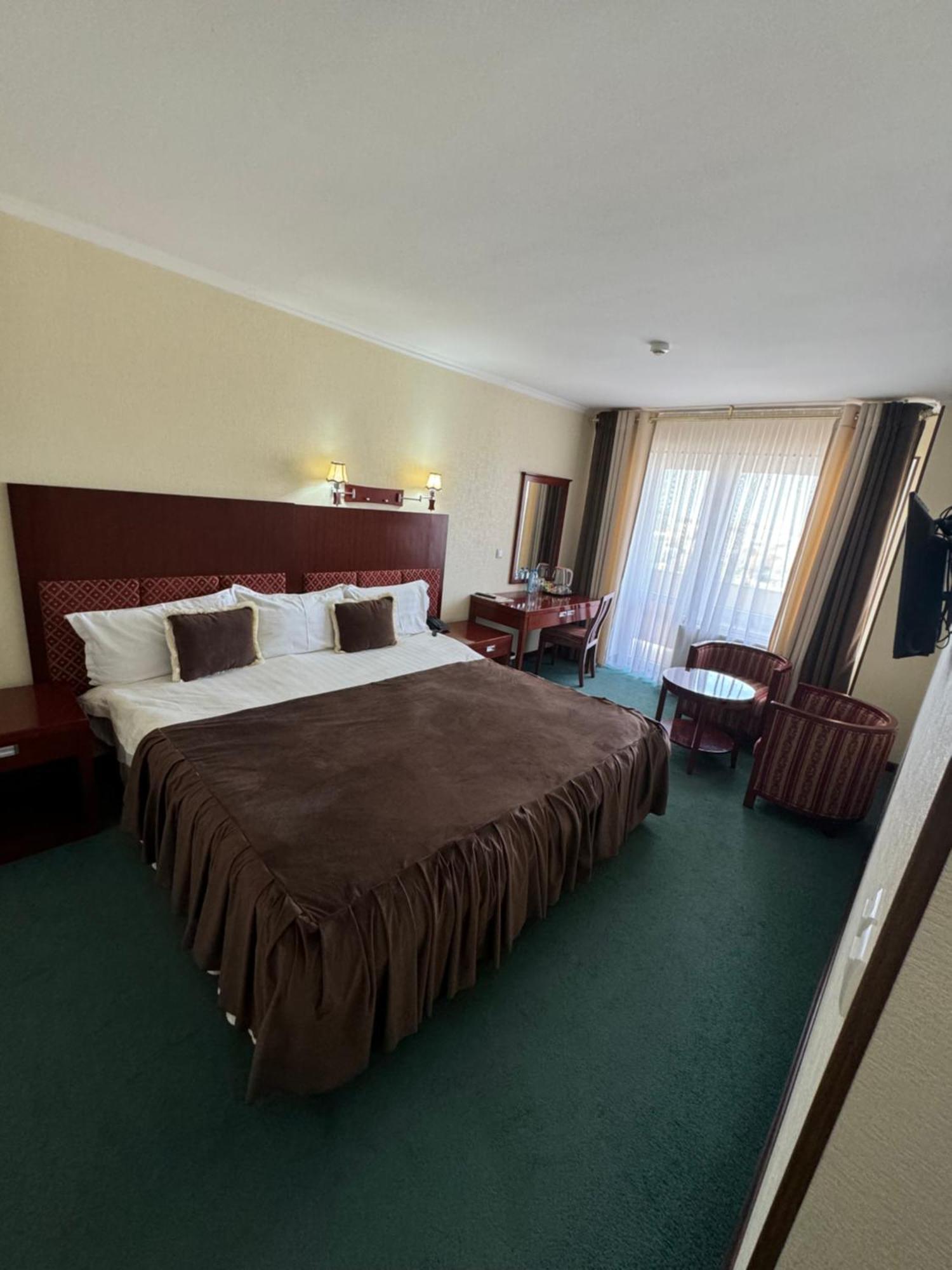 Hotel Grand Bukhara Bagian luar foto